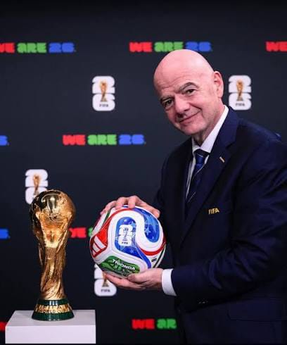 Football : Privatisation de la FIFA, Infantino persiste dans son projet malgré la fronde de l’UEFA, l’un de ses proches conseillers claque la porte